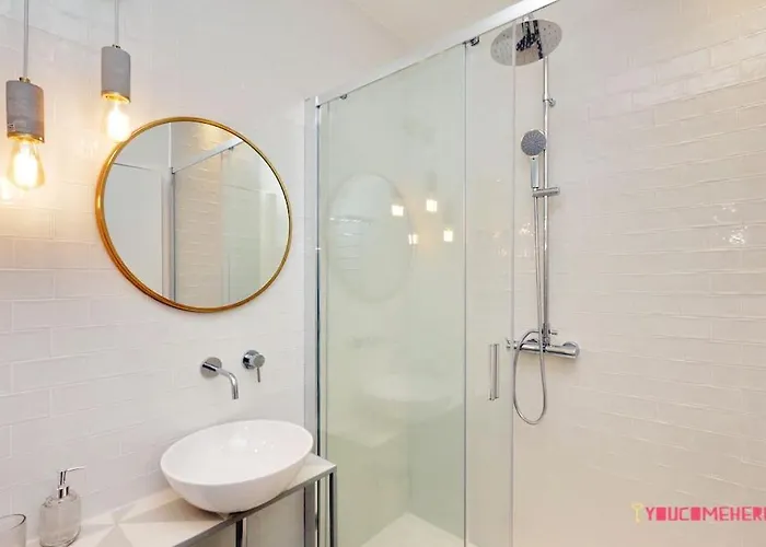 Ych-renovated And Design Flat Close To The Center Roma
