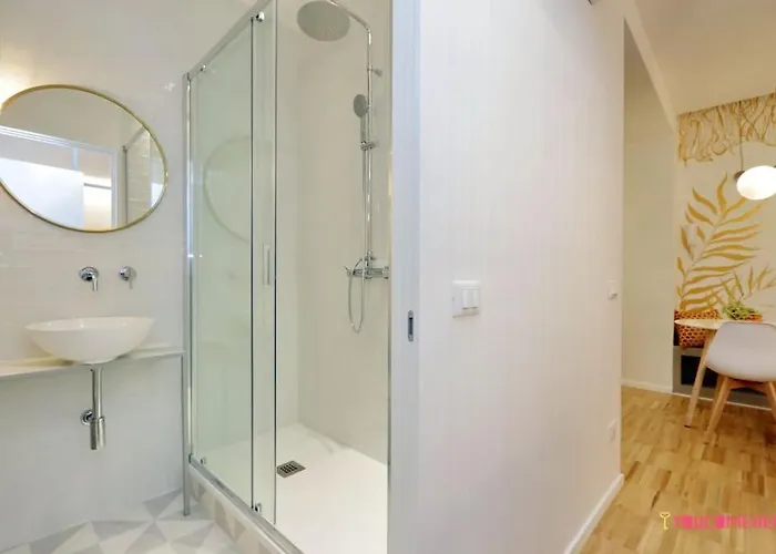 Ych-renovated And Design Flat Close To The Center