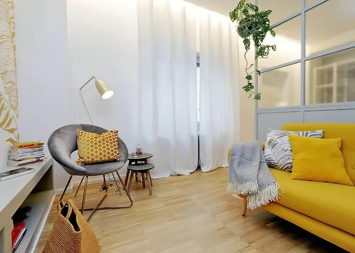 Ych-renovated And Design Flat Close To The Center Appartamento Roma