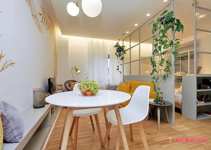 Appartamento Ych-renovated And Design Flat Close To The Center *