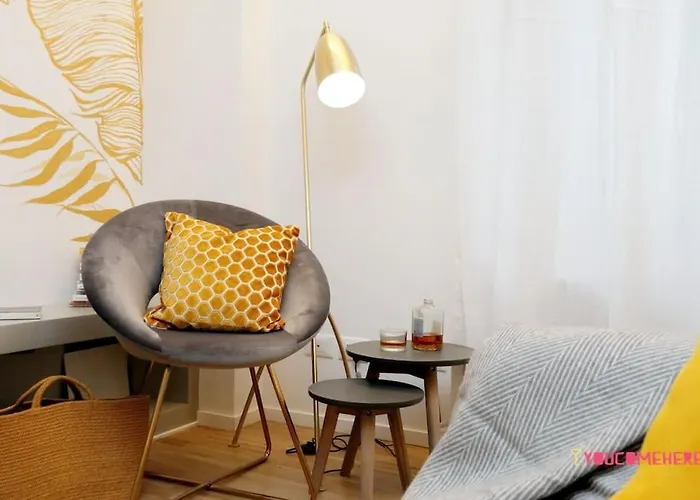 Ych-renovated And Design Flat Close To The Center